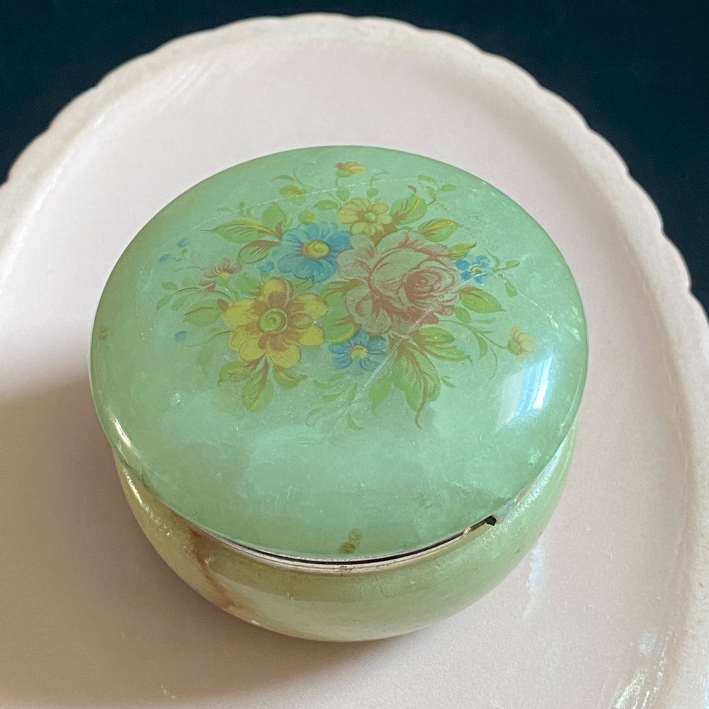 Vintage Genuine Alabaster Trinket jewelry Box Made in Italy